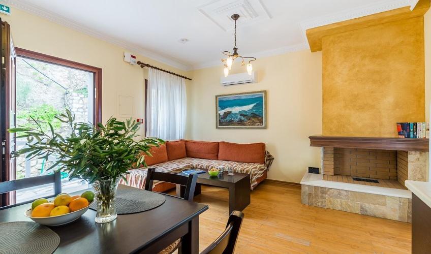 Agios Nikitas Resort Villas エクステリア 写真